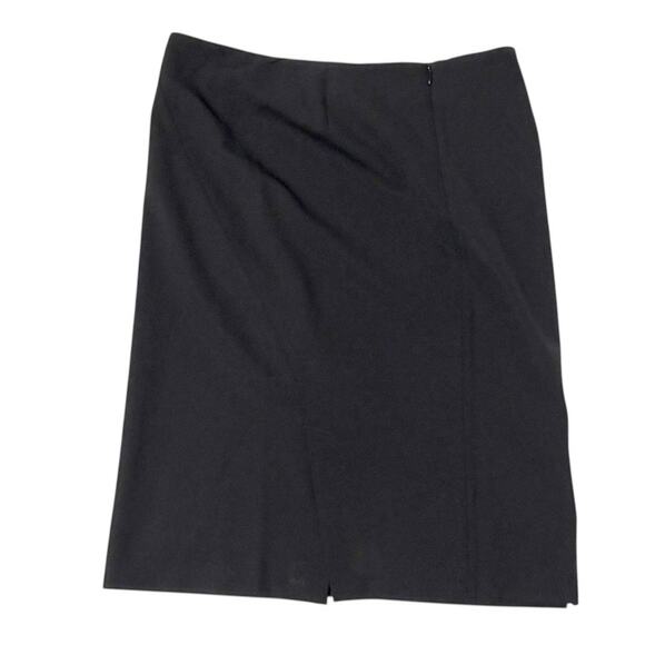 Theory Dresses & Skirts - Theory Classic Wool Skirt - Size 8 - Black - Knee Length - Nearly New